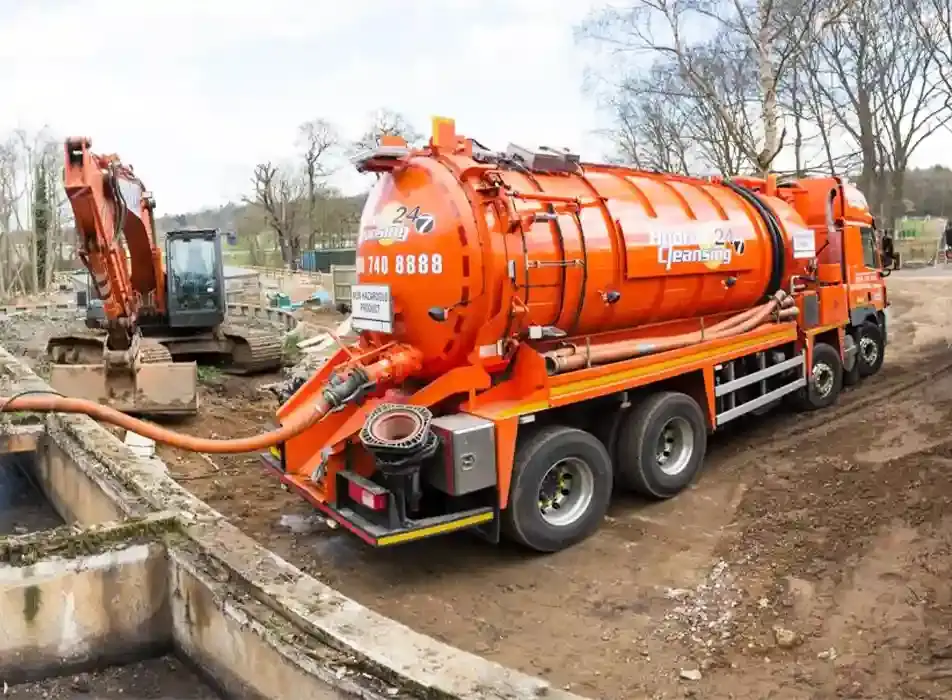 UK Bladder Tanks for Water Storage - Construction & Events Image 4